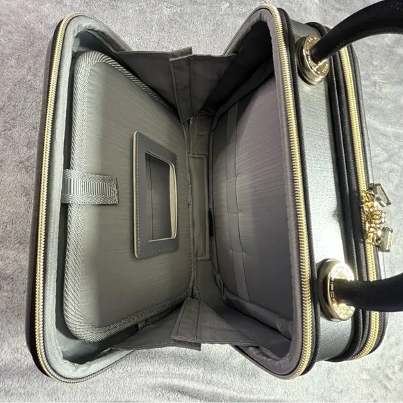 Triforce Metallic Gray Hardshell Cosmetic Case with Top Handle, no strap - Picture 4 of 11